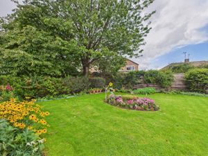 Garden - click for photo gallery